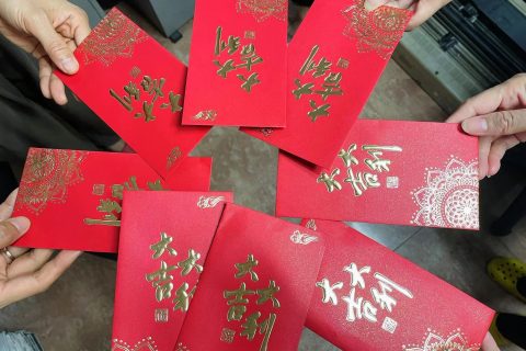 團(tuán)圓迎中秋，巧手做月餅